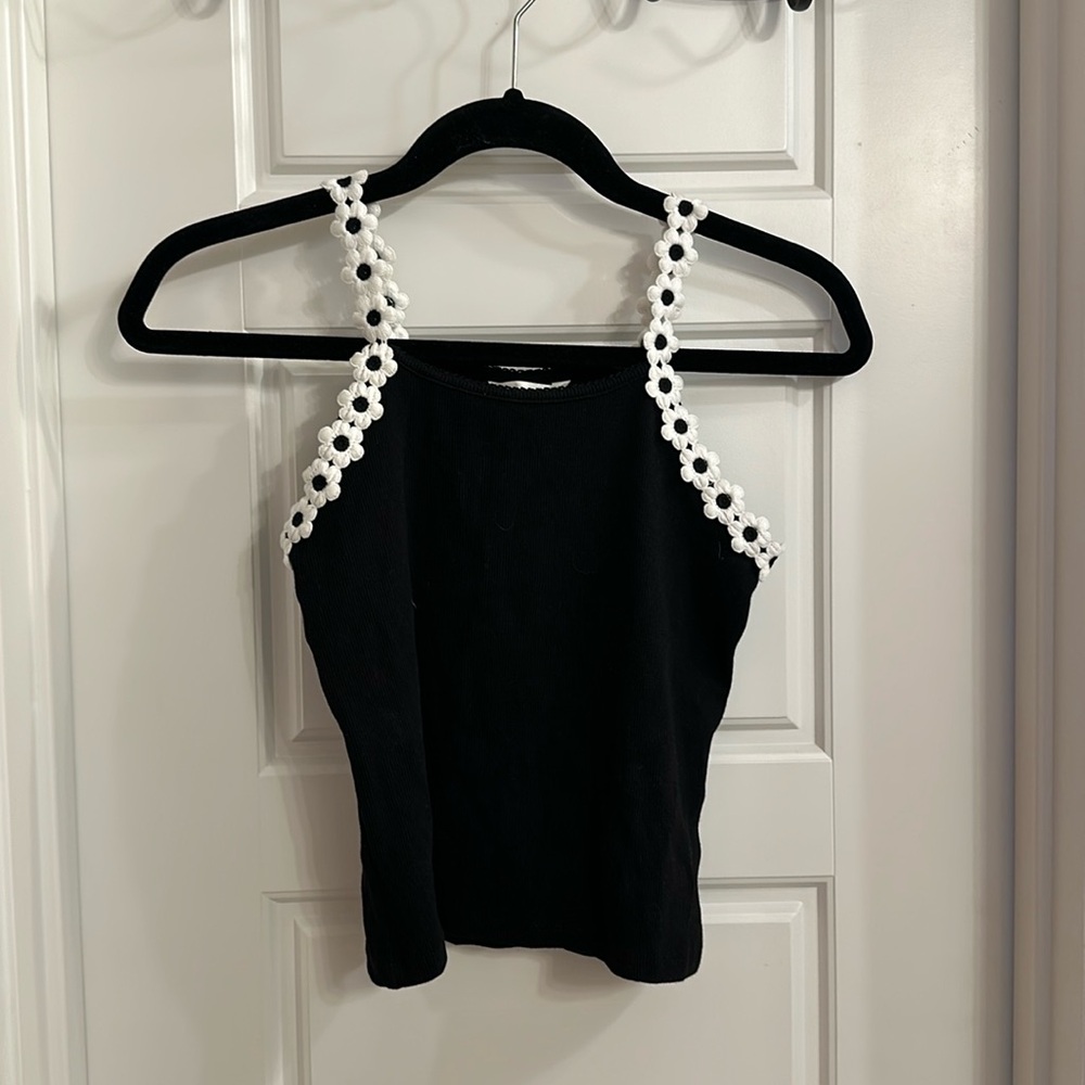 H&M Black and White Floral Shoulder Tank